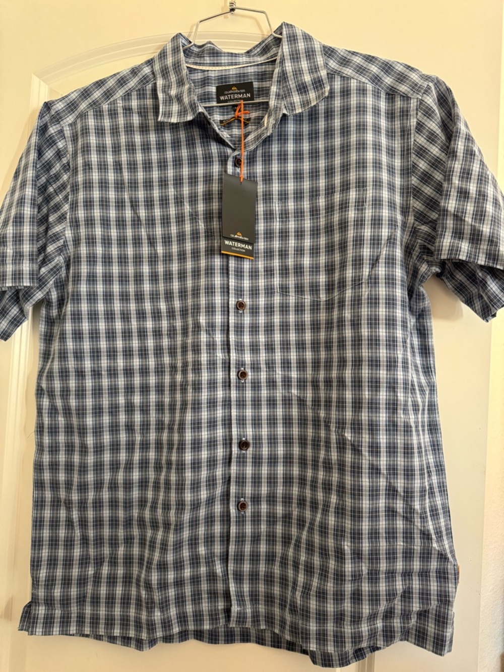 Quiksilver Waterman Men’s Short-Sleeve Plaid Button-Up Shirt - Blue